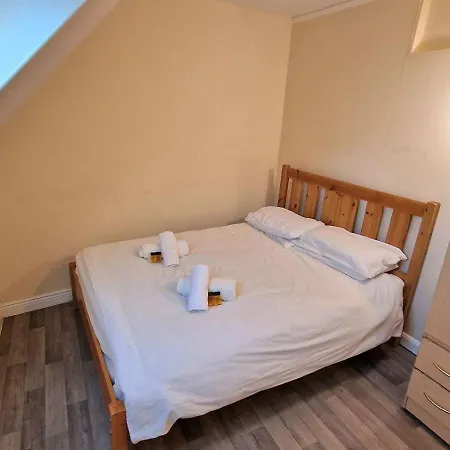 Apartment 8 Bedroom Townhouse Galway