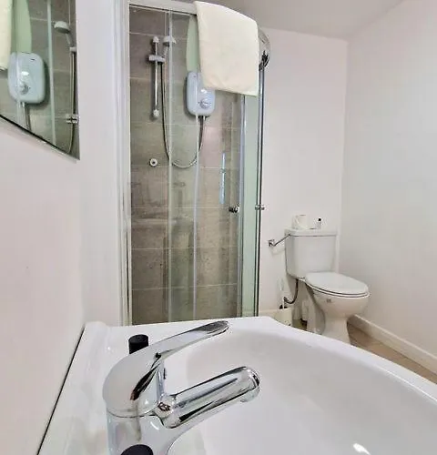 8 Bedroom Townhouse Lägenhet *